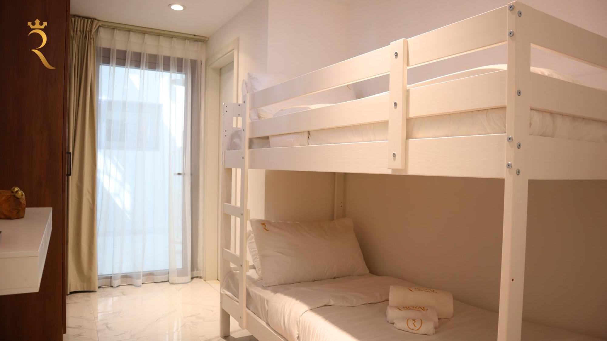Apartment Elegant 2br Retreat In Masdar *